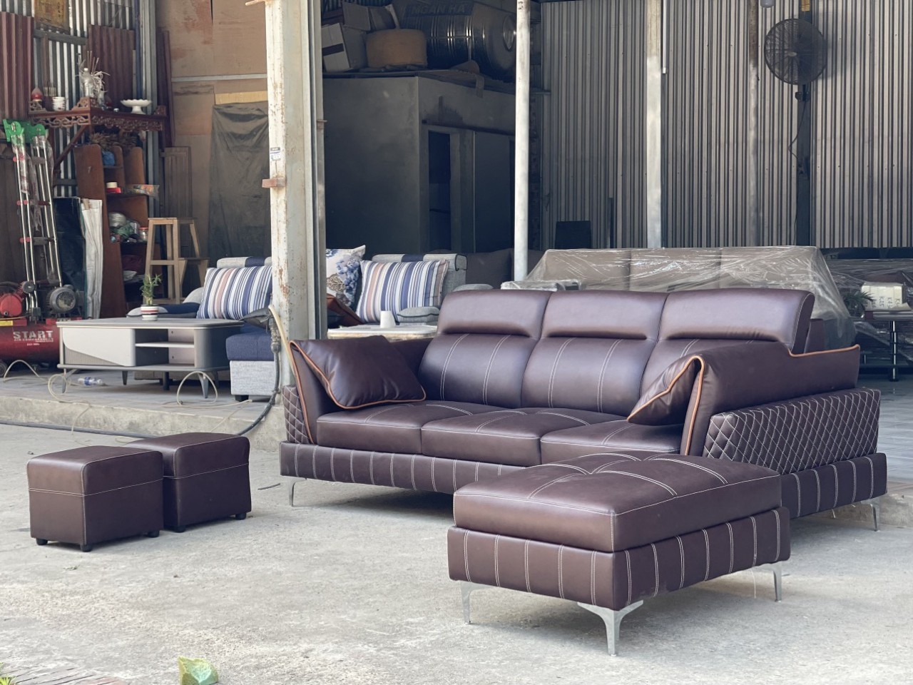 Sofa Phòng Khách Giá Rẻ Mẫu Mới 2024